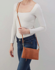 HOBO DARCY CROSSBODY