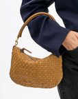 CLARE V WOVEN PETIT MOYEN MESSENGER