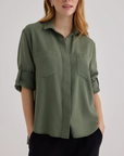 BELLA DAHL SPLIT BACK BUTTON DOWN
