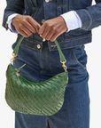 CLARE V WOVEN PETIT MOYEN MESSENGER