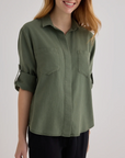 BELLA DAHL SPLIT BACK BUTTON DOWN