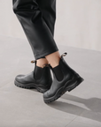 BLUNDSTONE 2240 CHELSEA LUG SOLE VOLTAN BLACK