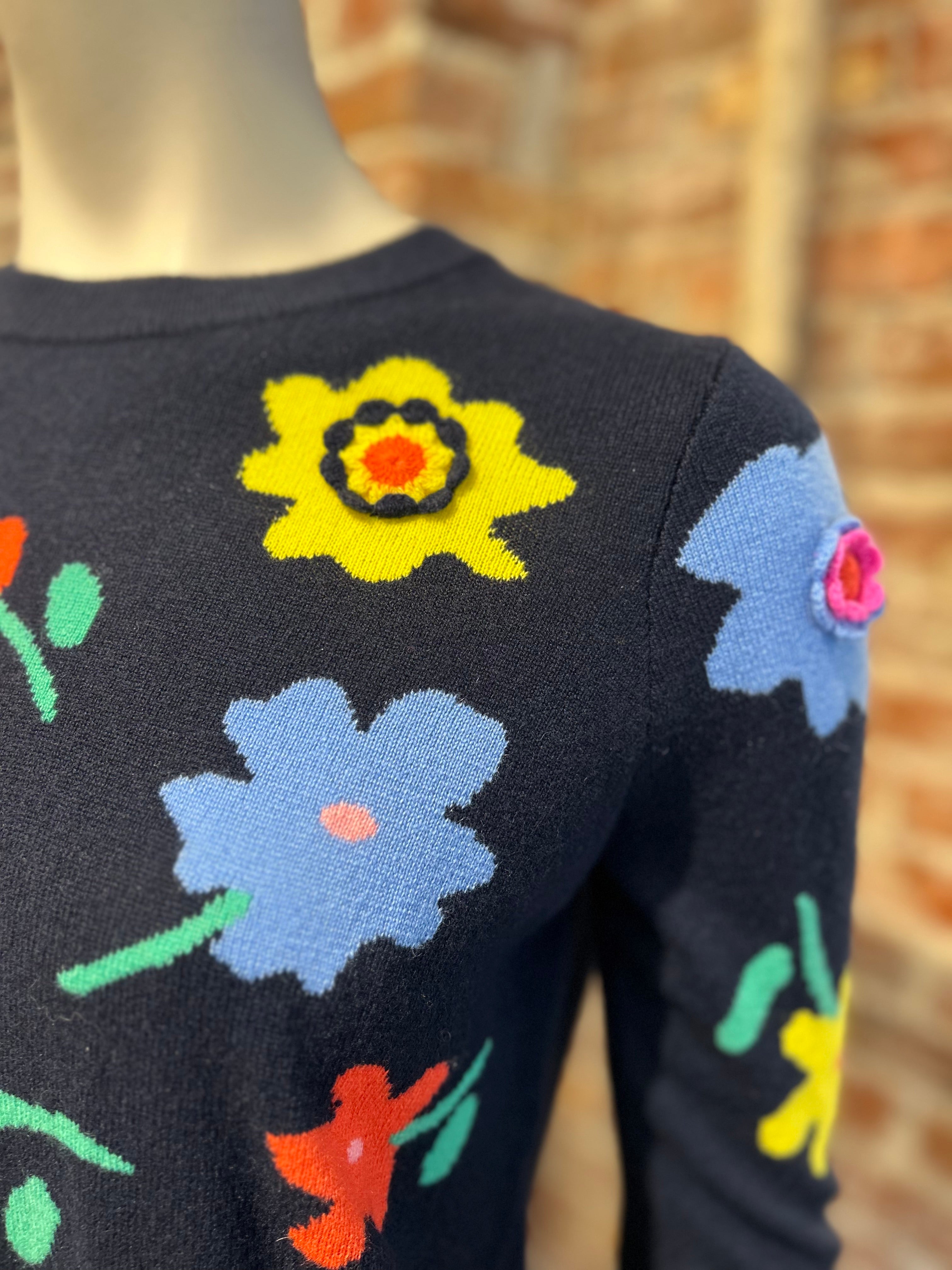 AUTUMN CASHMERE FLORAL CREW W/ CROCHET APPLIQUE