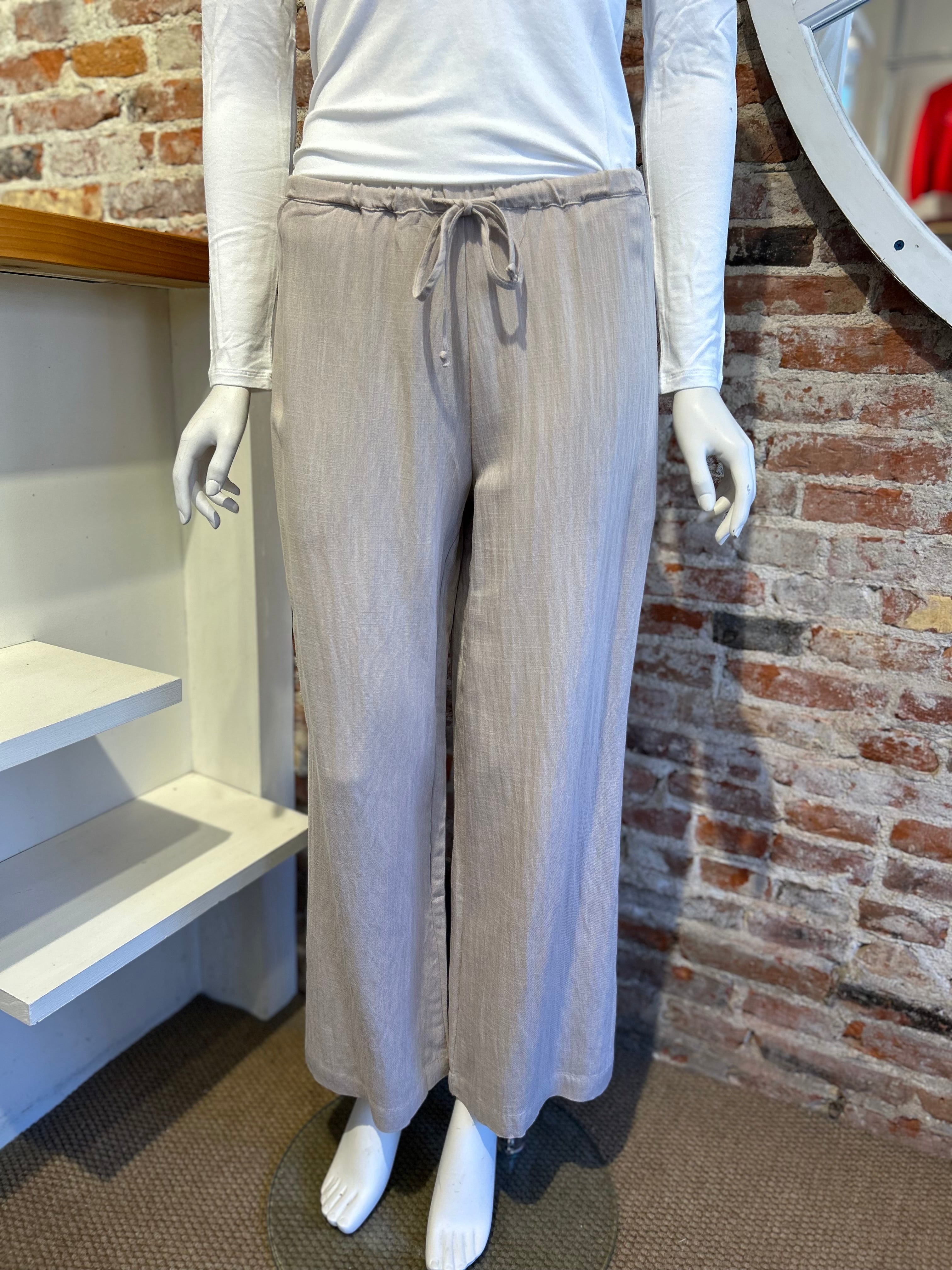 OLIVACEOUS FLOWY TIE PANTS