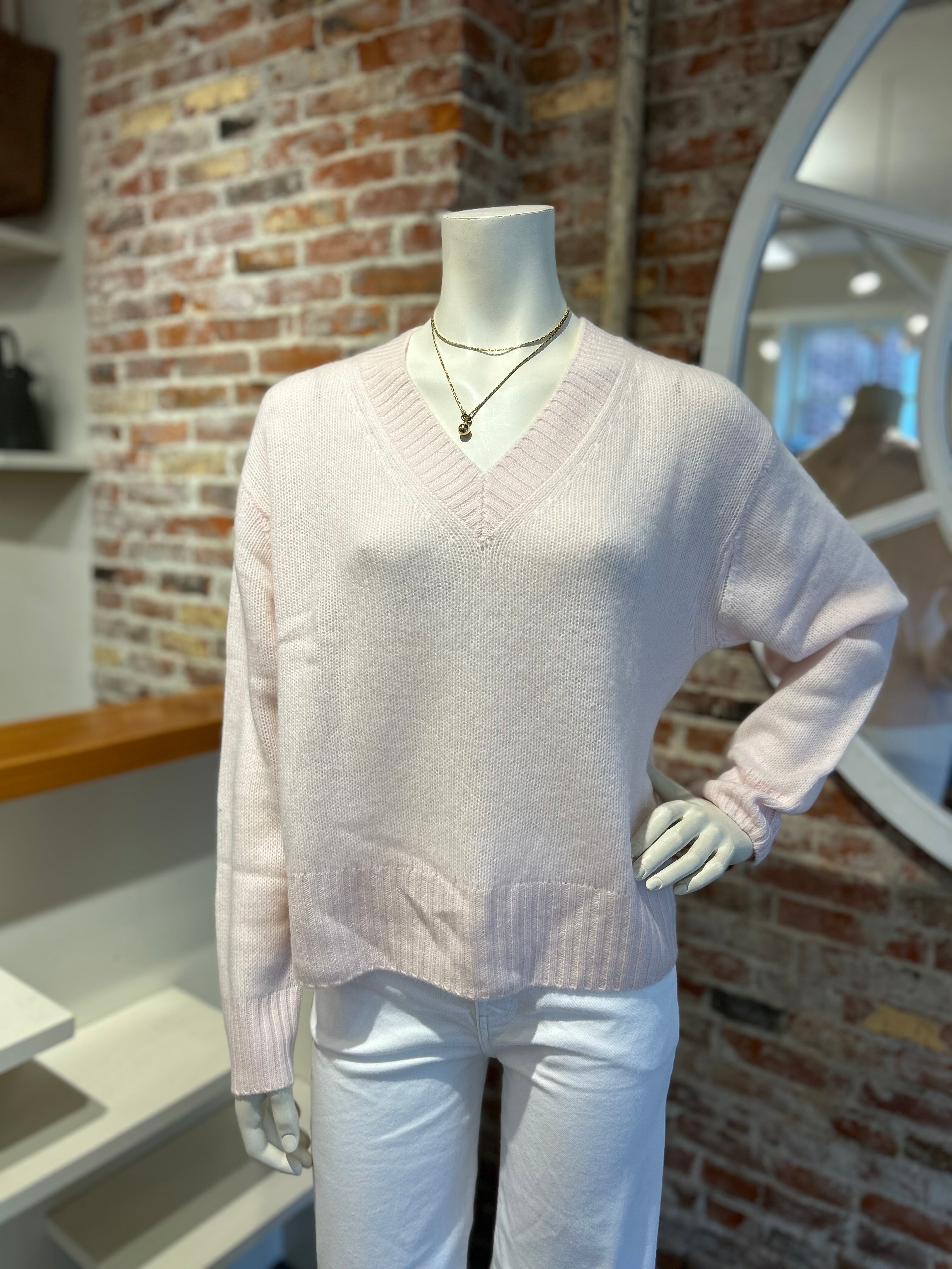 WHITE &amp; WARREN FEATHERWEIGHT CASHMERE V NECK