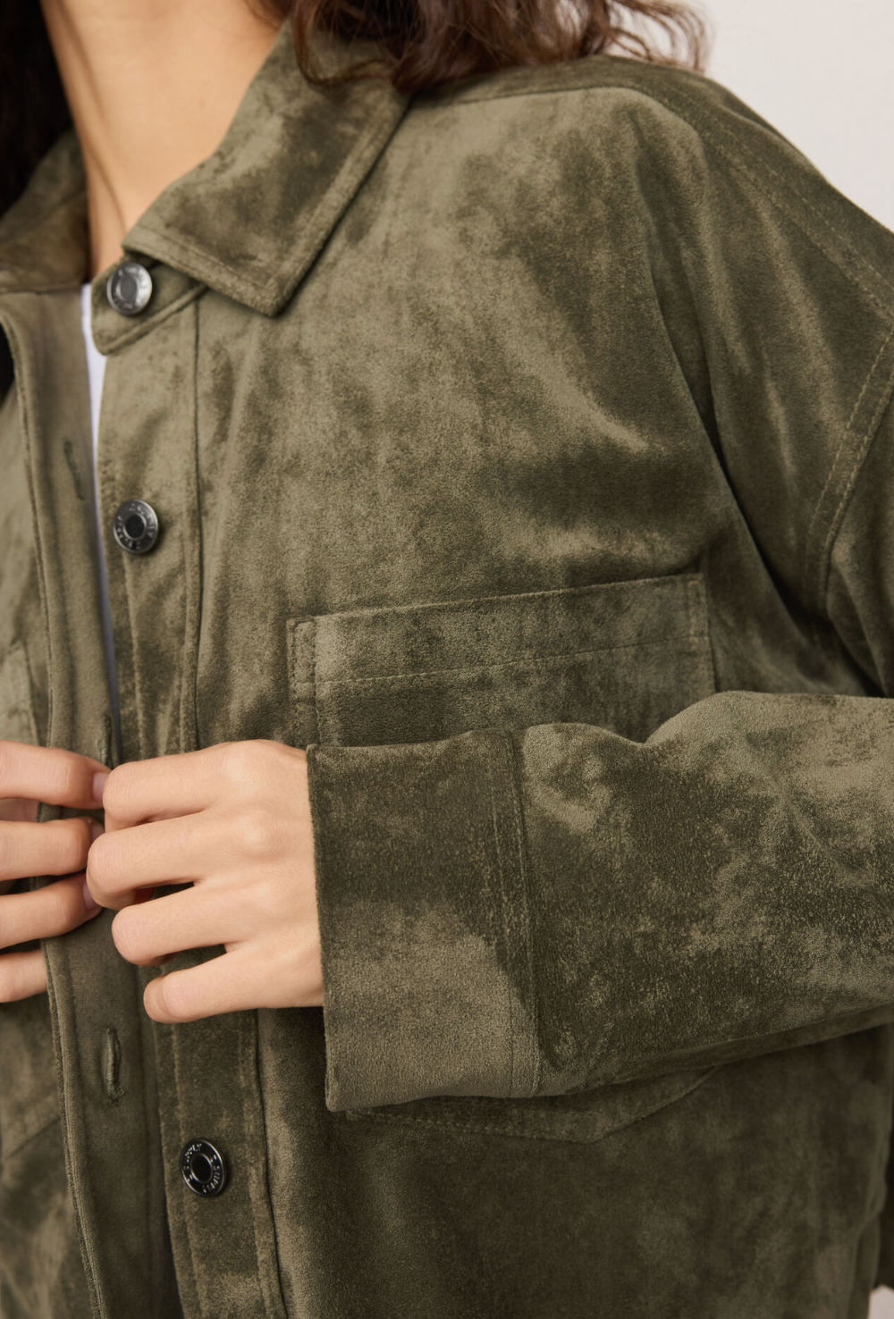 Z SUPPLY ALL DAY CROPPED SUEDE JACKET