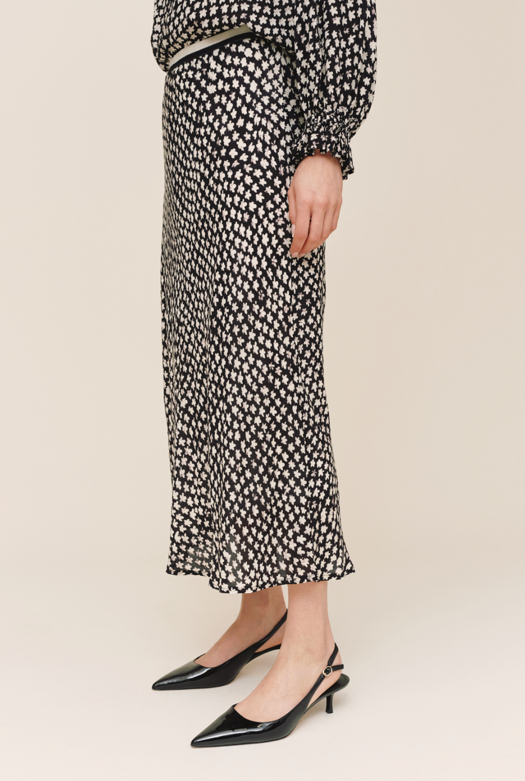 BELLA DAHL BIAS SKIRT WITH STRIPE ELASTIC WAISTBAND