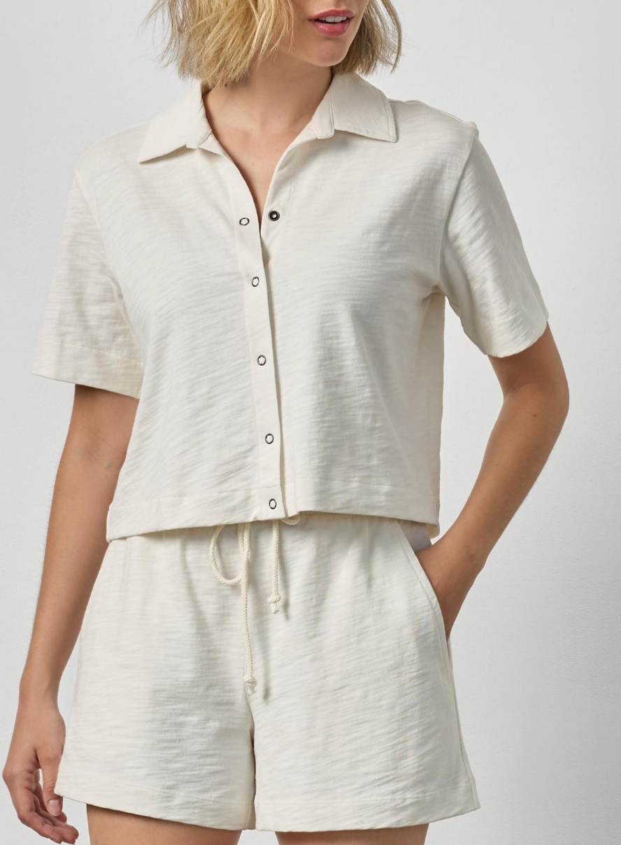 LILLA P ELBOW SLEEVE BUTTON DOWN TEE