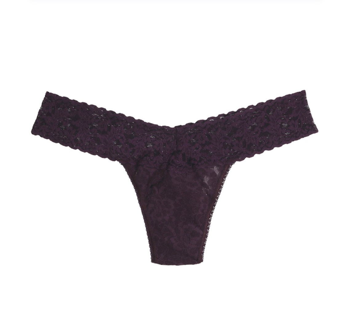 HANKY PANKY SIGNATURE LACE LOW RISE THONG PLUM