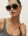 Z SUPPLY LUNCH DATE SUNGLASSES - DARK TORTOISE/GRADIENT