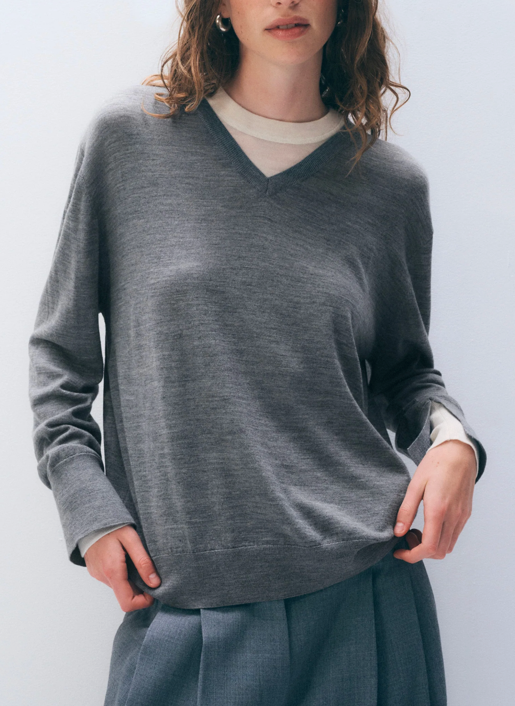 WHITE &amp; WARREN SUPERFINE MERINO LAYERED V NECK