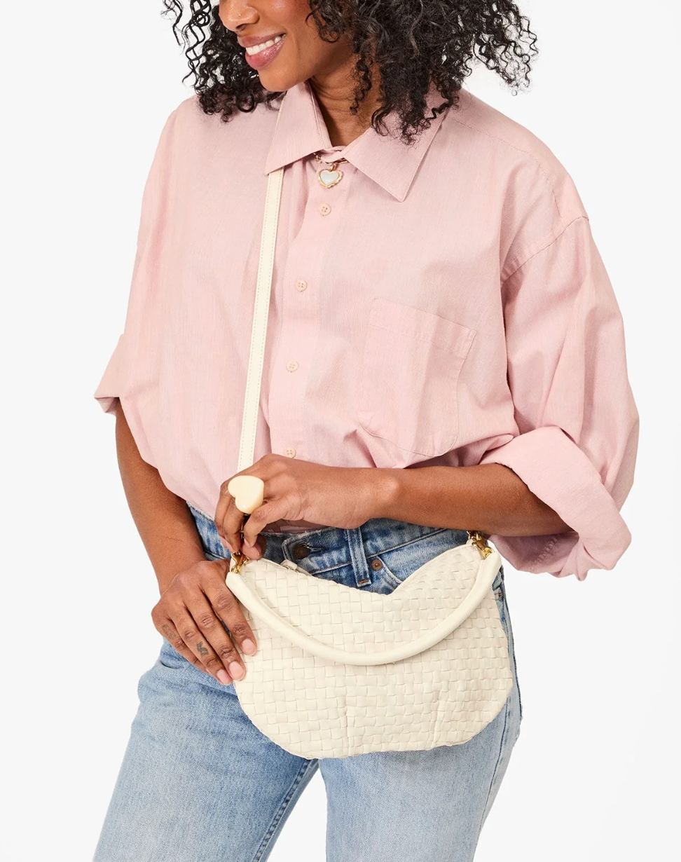 CLARE V WOVEN PETIT MOYEN MESSENGER