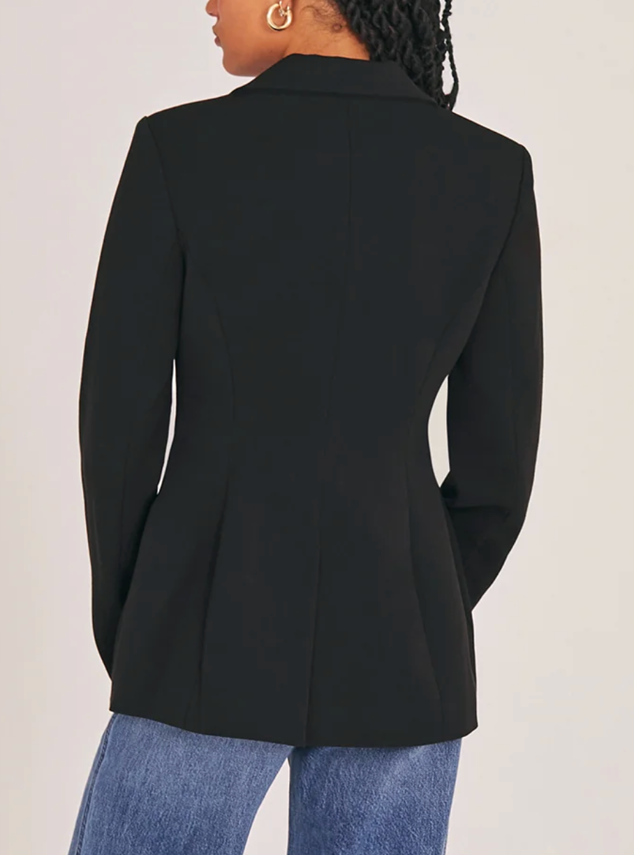 FAVORITE DAUGHTER THE CLASSIC BLAZER