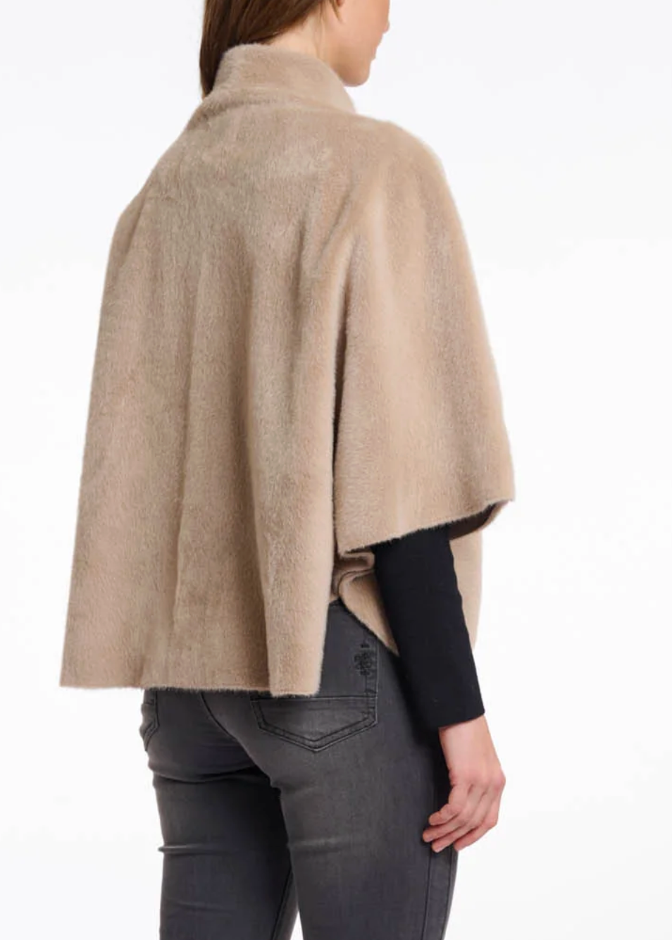 RINO &amp; PELLE DEWI FAUX FUR CAPE