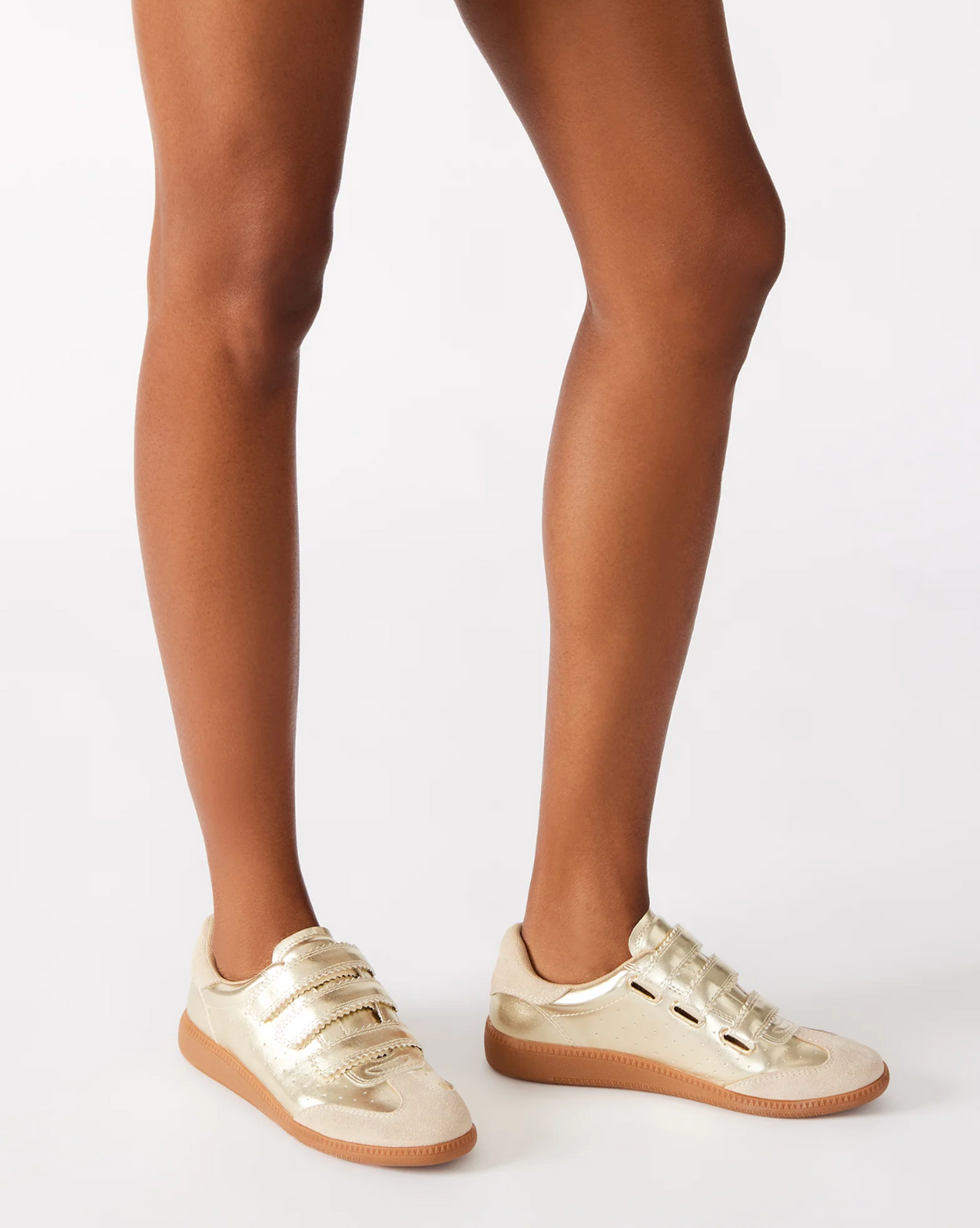 STEVE MADDEN MOMENTUM SNEAKER