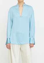 Load image into Gallery viewer, VINCE L/S SLIT NECK BLOUSE

